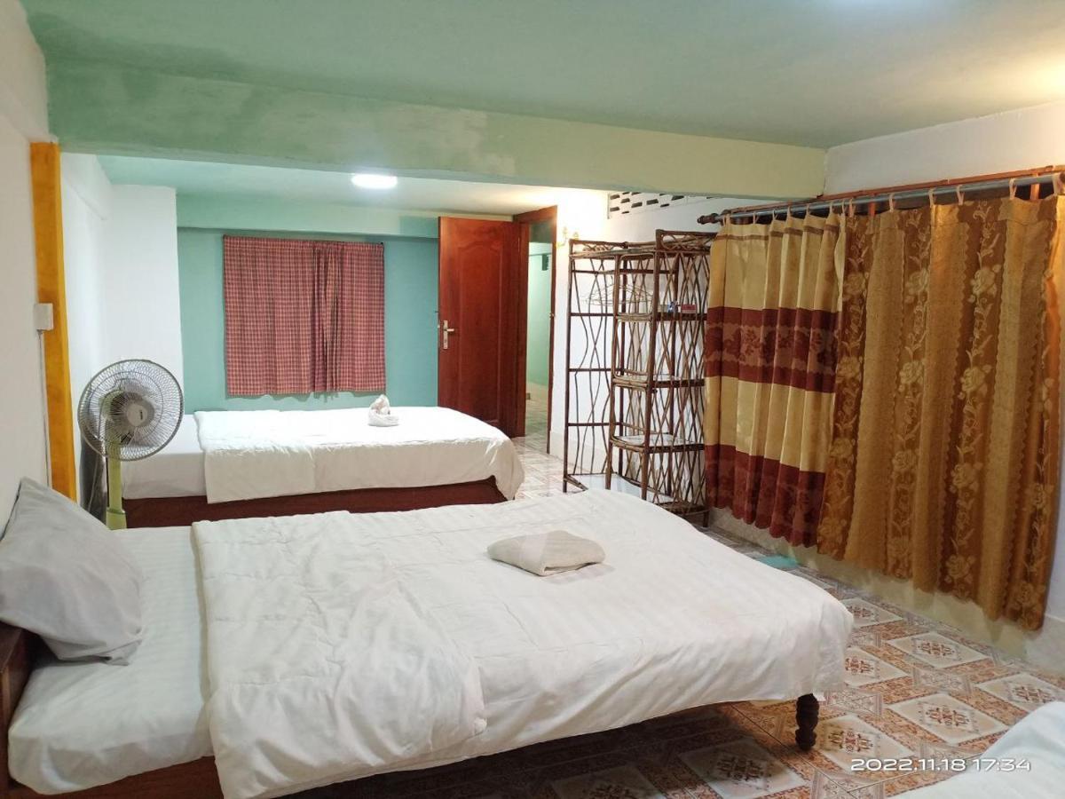 Silver Dolphin Guesthouse & Restaurant Kratie Exterior photo