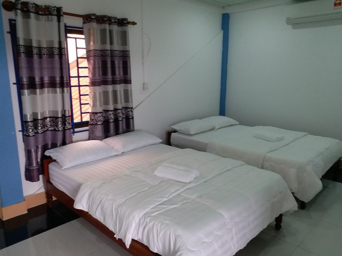 Silver Dolphin Guesthouse & Restaurant Kratie Exterior photo